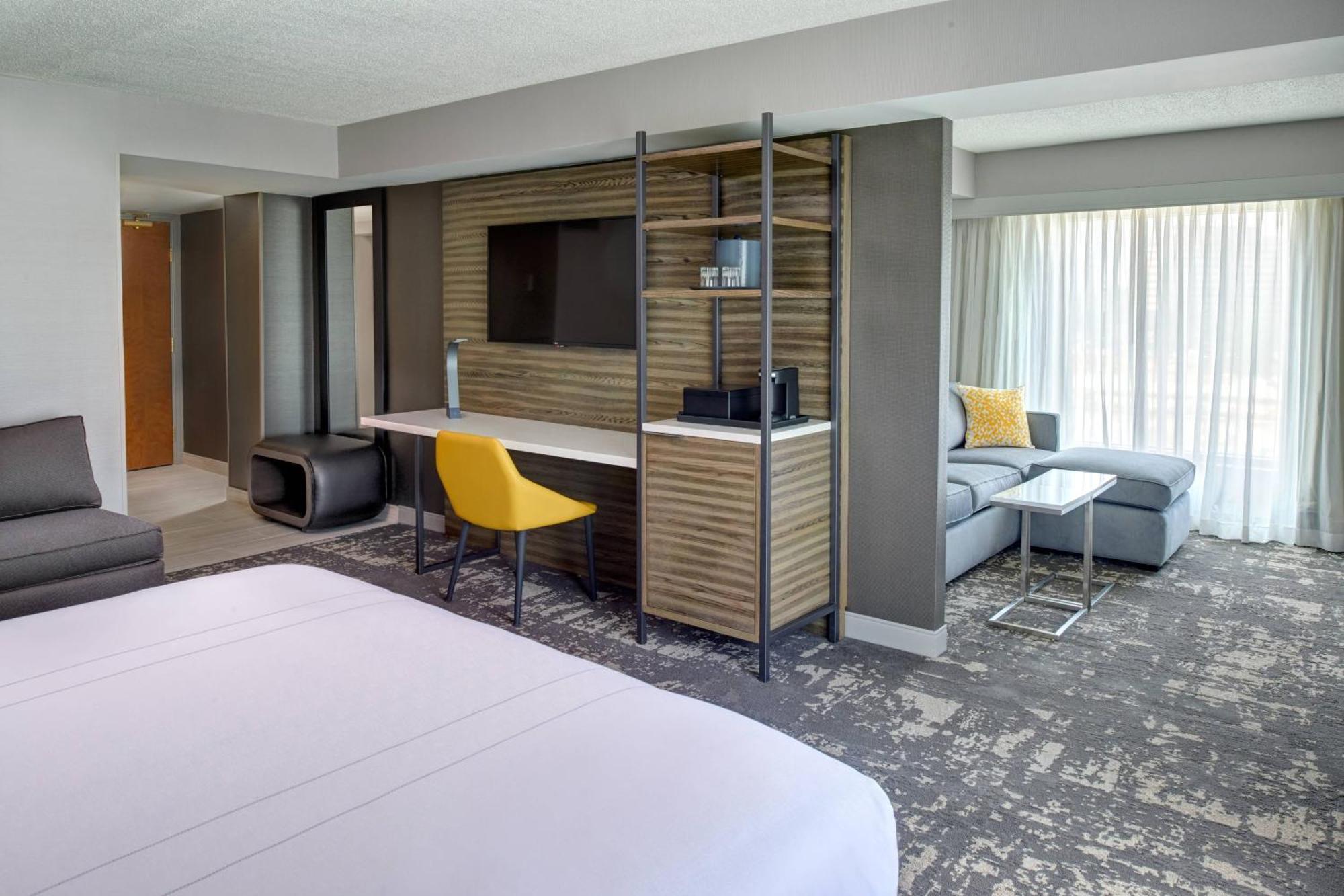 Marriott North Hotel 4*