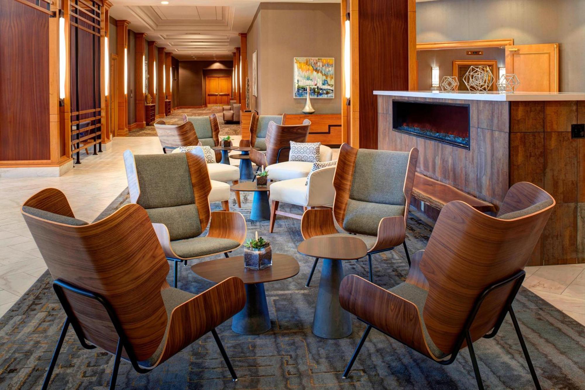 Marriott North Hotel 4*